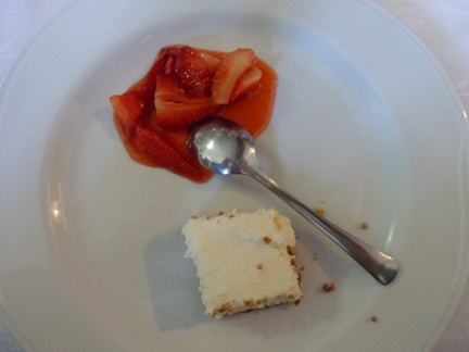 Dolce della casa con fragole