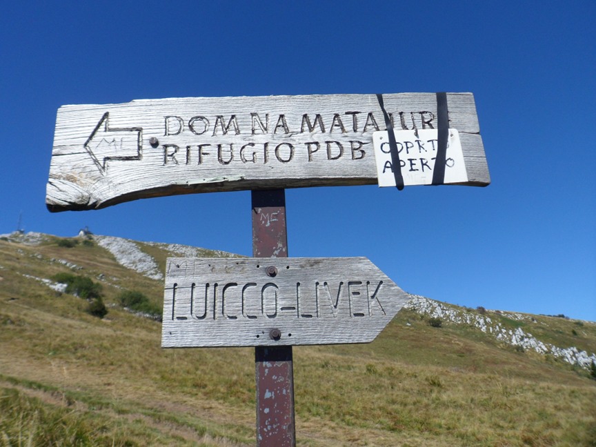 Segnaletica sul Monte Matajur